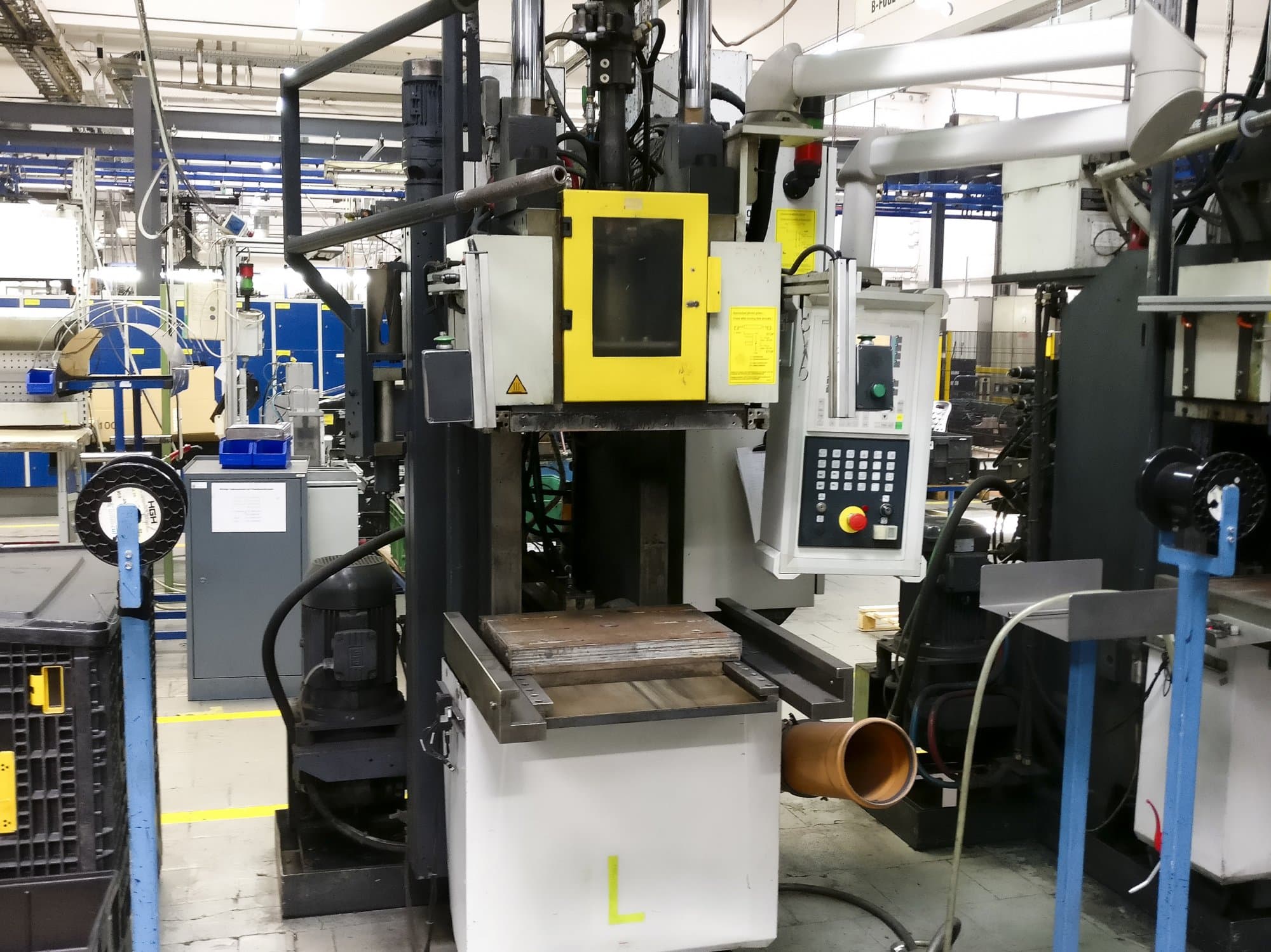 Vista frontal de la máquina Klöckner Desma 956.050 ZO