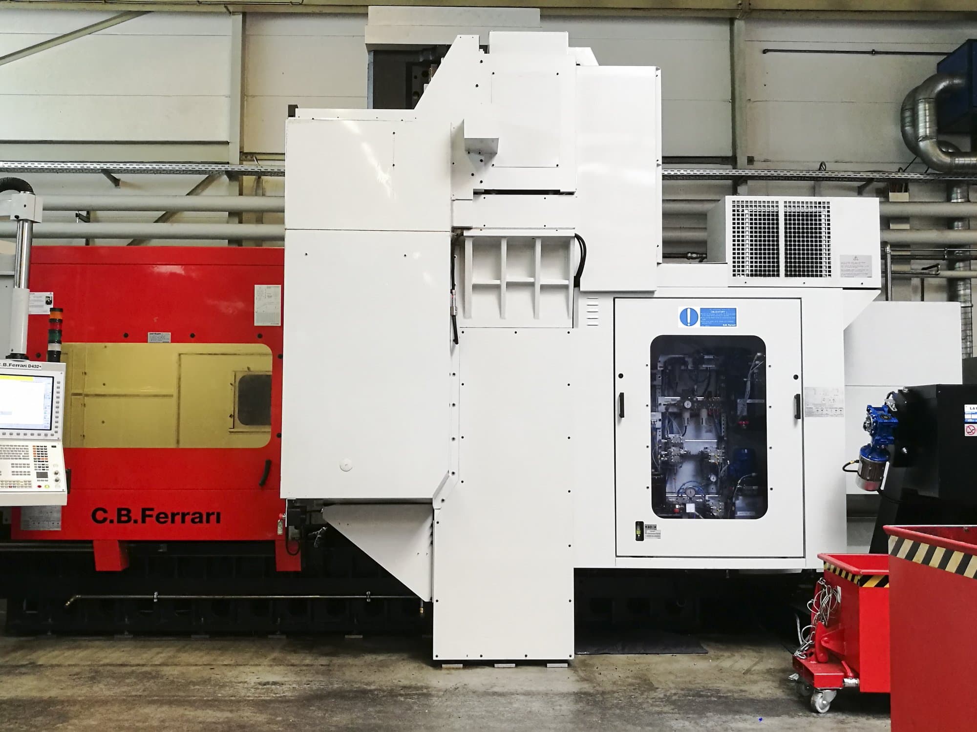 Vista frontal de la máquina  C.B. Ferrari D432