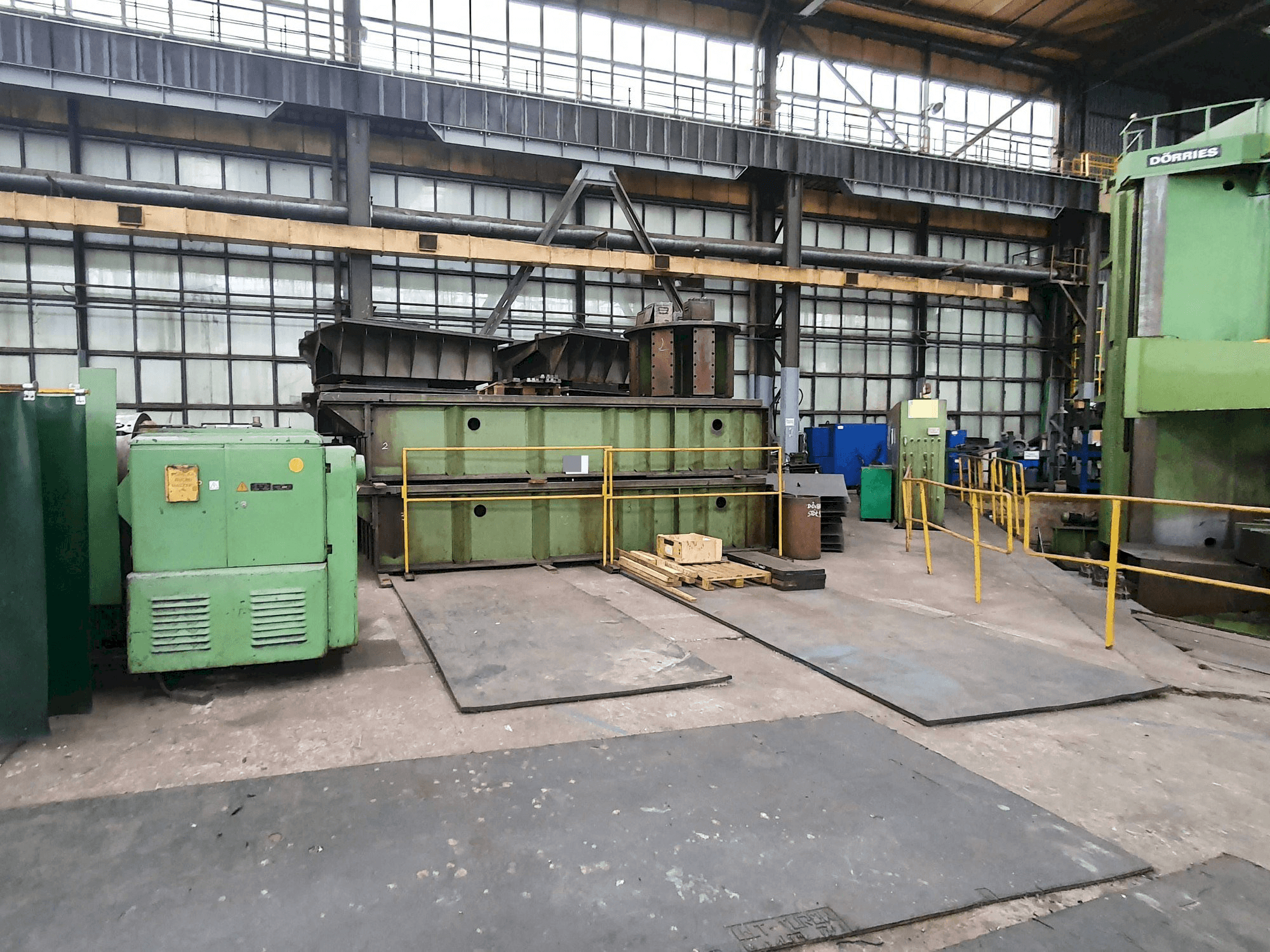 Vista frontal de la máquina DOERRIES CTE 500-V13