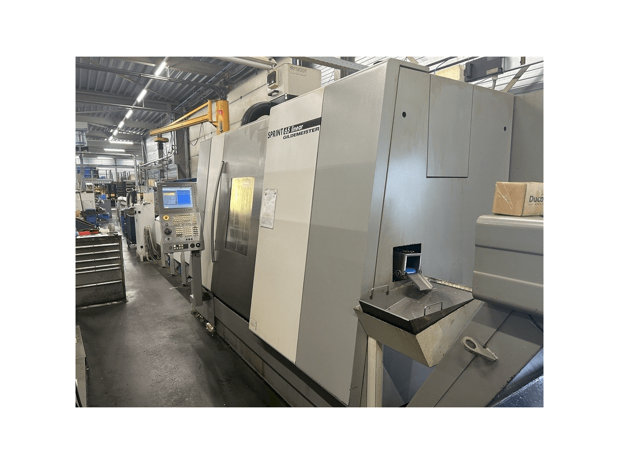 Vista frontal de la máquina Gildemeister sprint 65 linear
