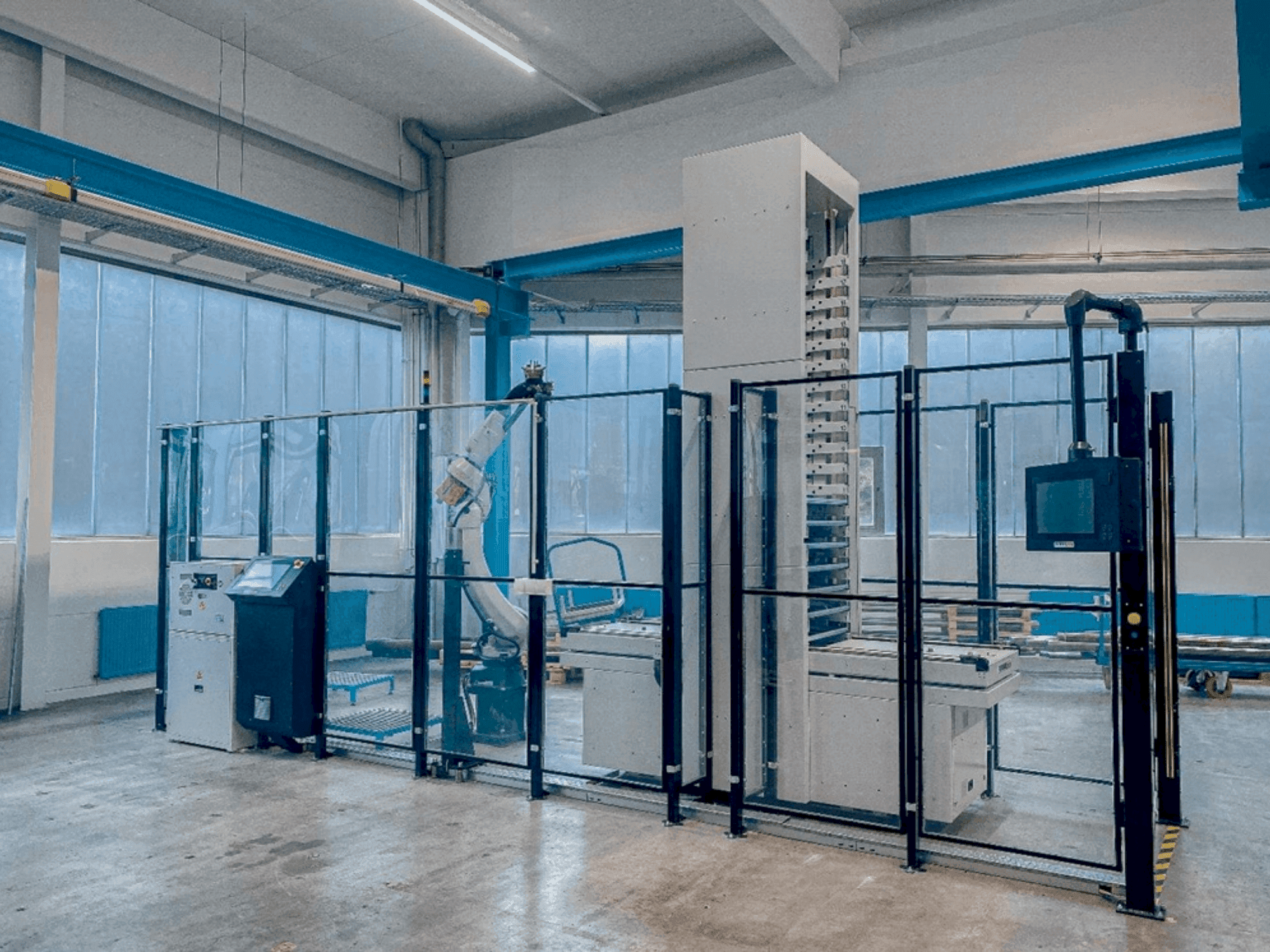 Vista frontal de la máquina FANUC ARC Mate 120iD/35, M-20iD/35