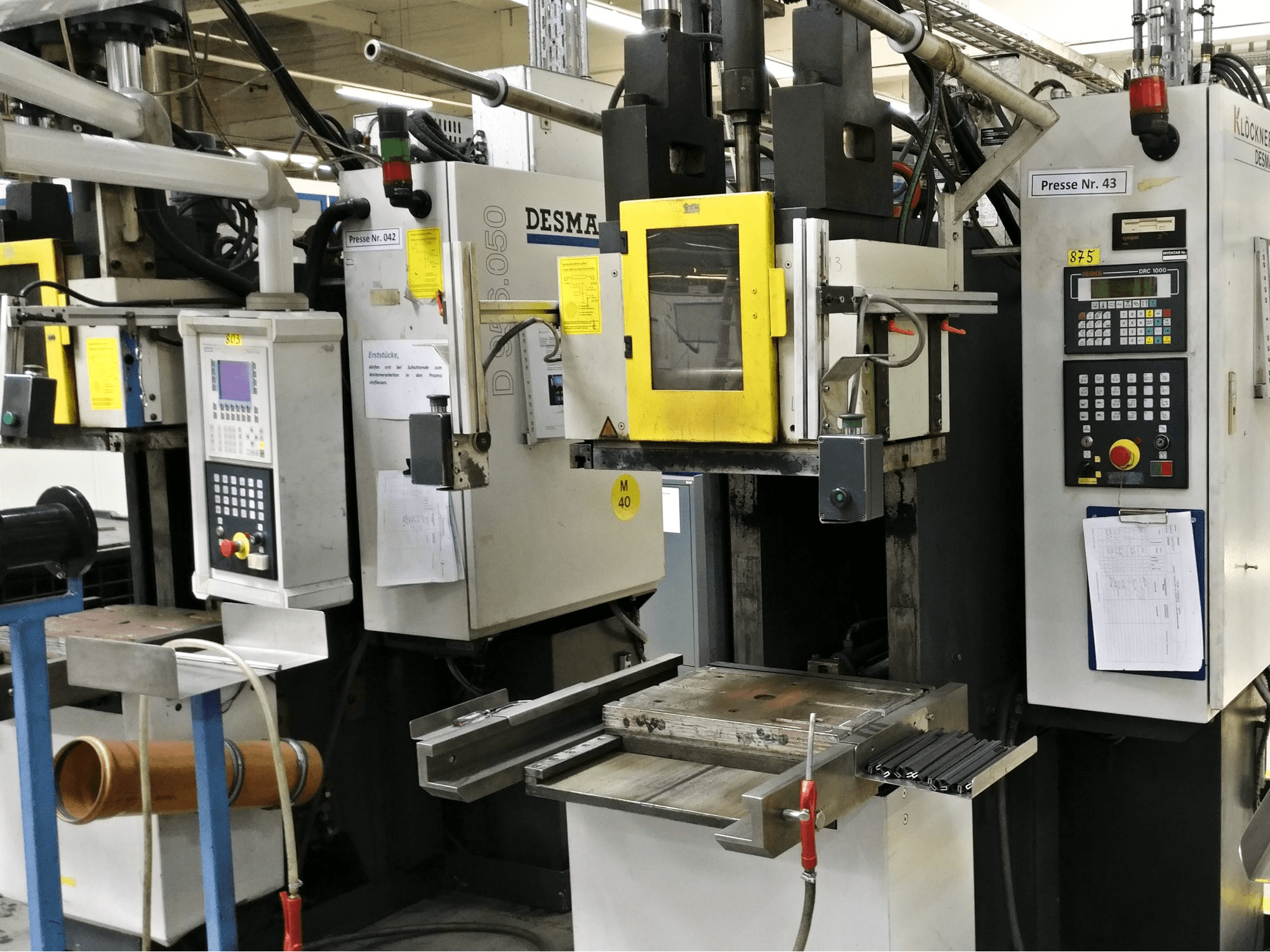 Vista derecha de la máquina Klöckner Desma 956.050