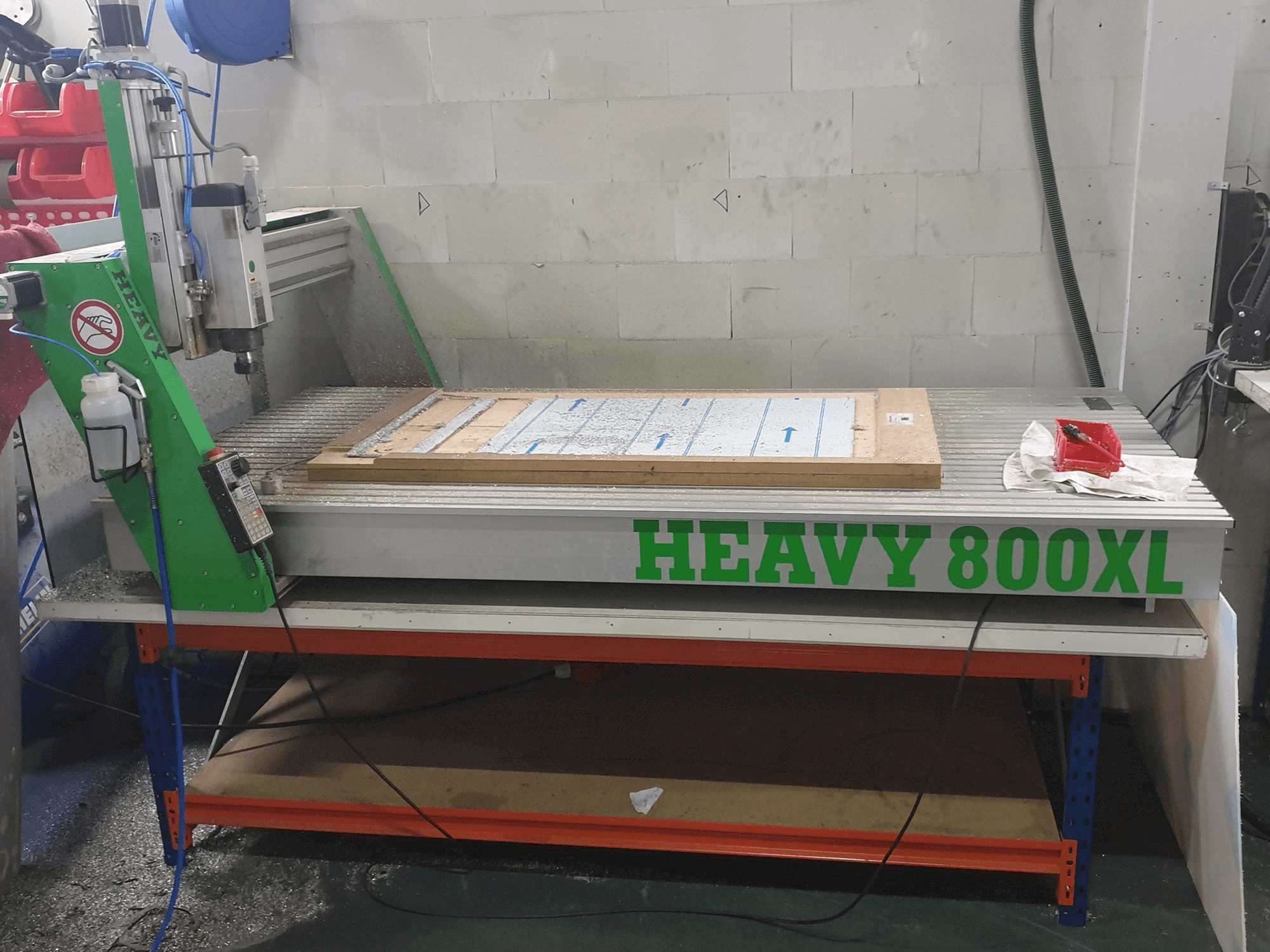 Vista frontal de la máquina EAS HEAVY 800 XL