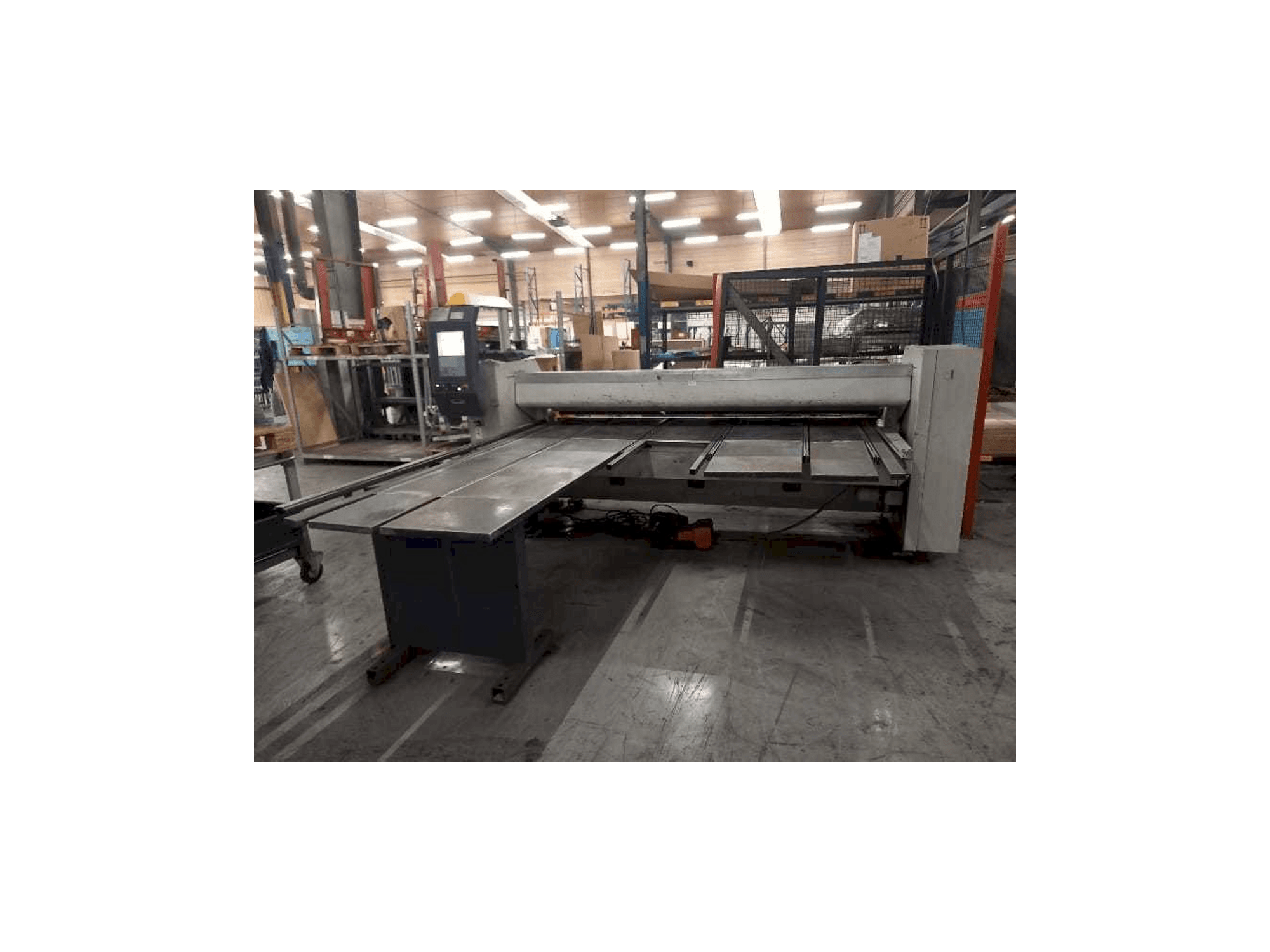 Vista frontal de la máquina RAS 62.30 TURBObend Plus