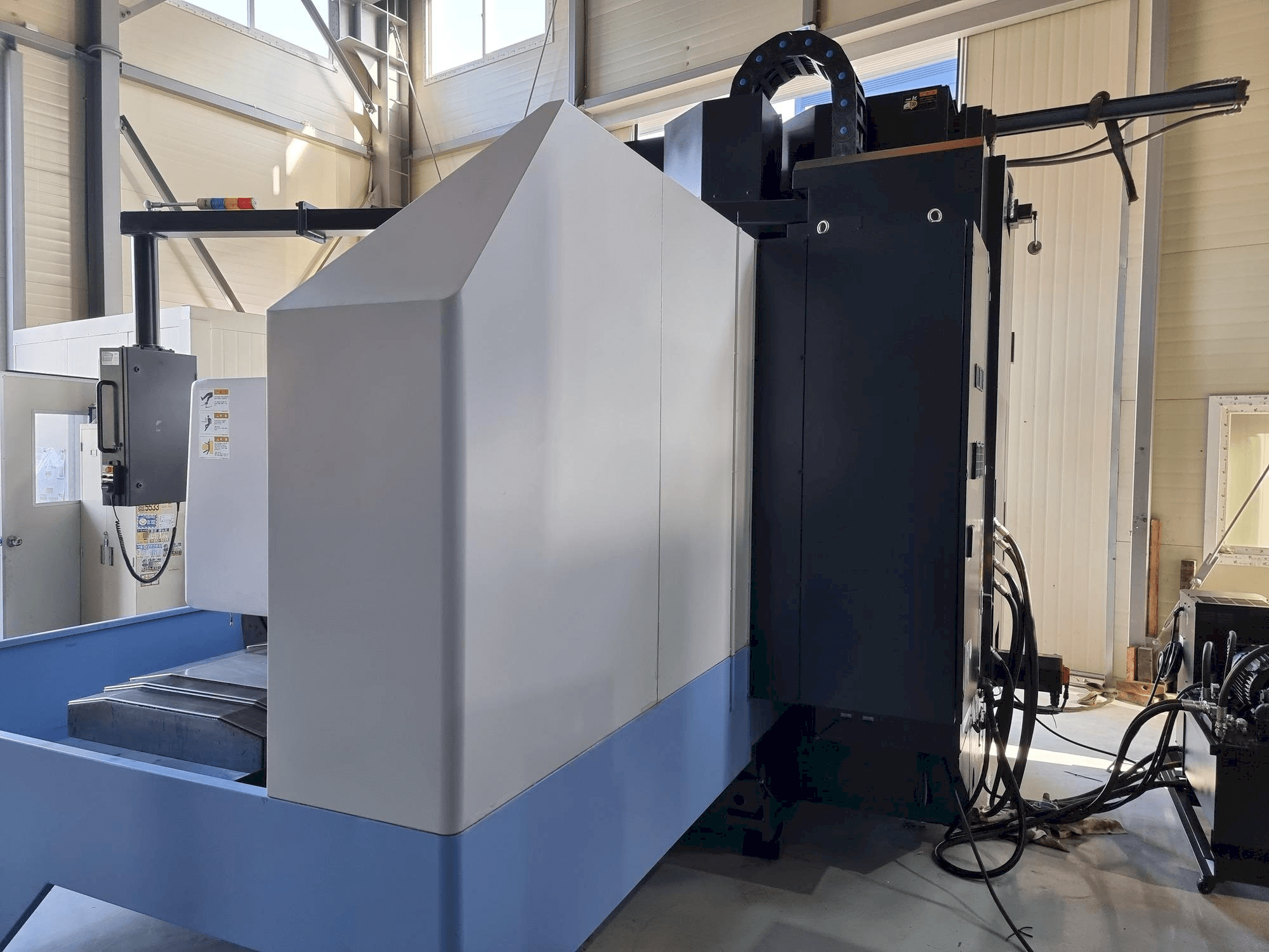 Vista izquierda de la máquina Doosan VM 960L