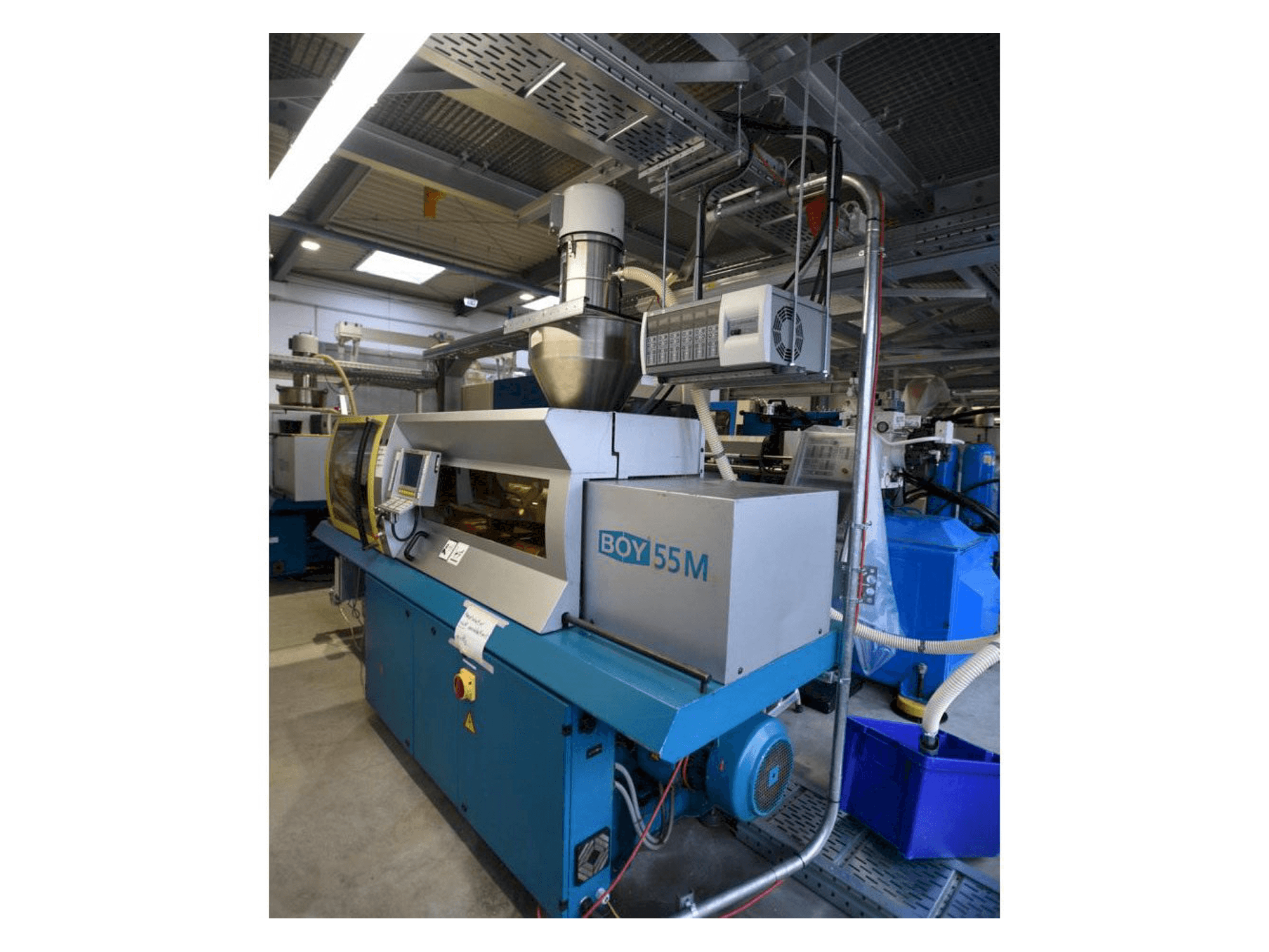 Vista frontal de la máquina BOY 55M