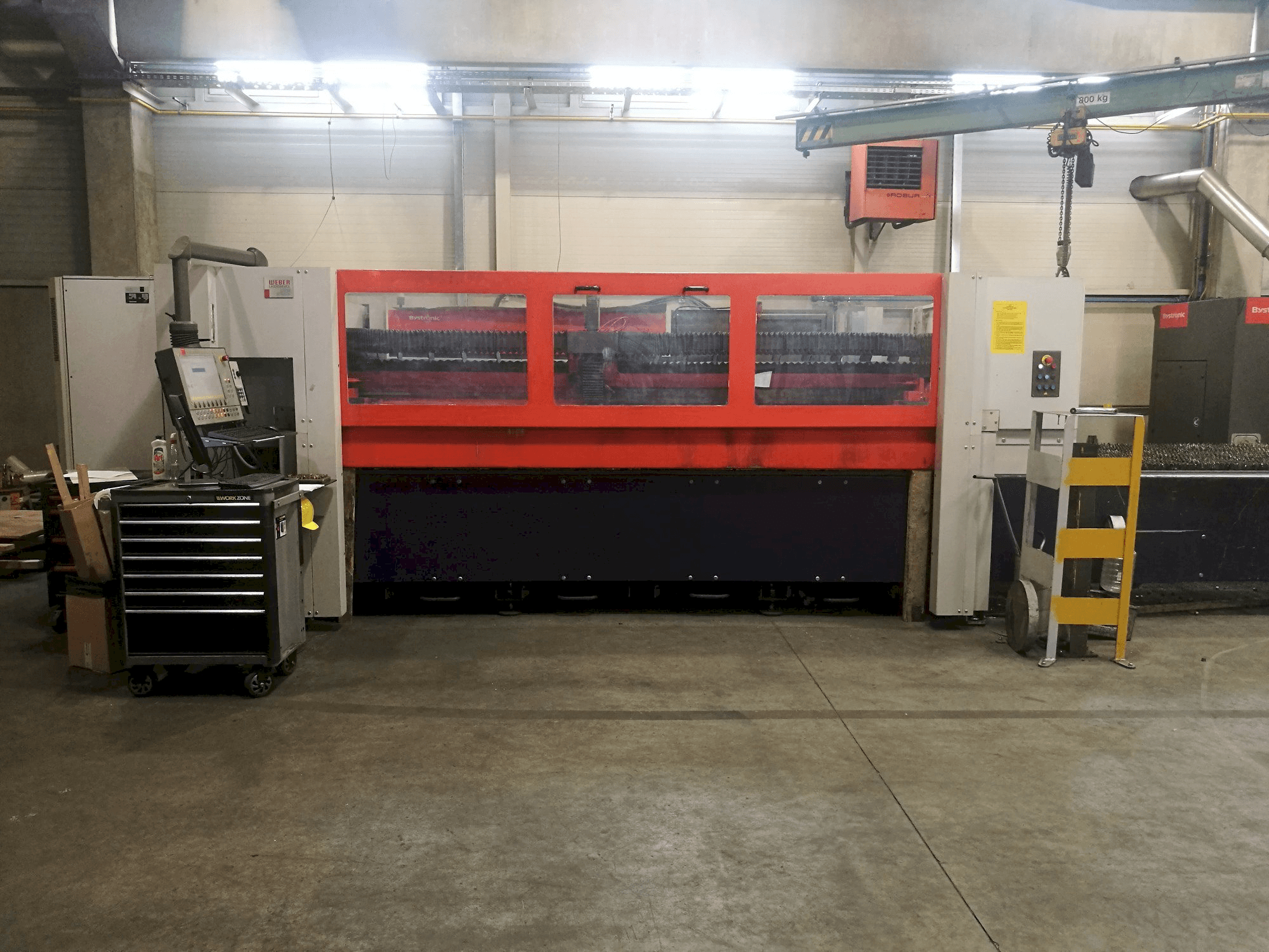 Vista frontal de la máquina Bystronic Bystar 3015