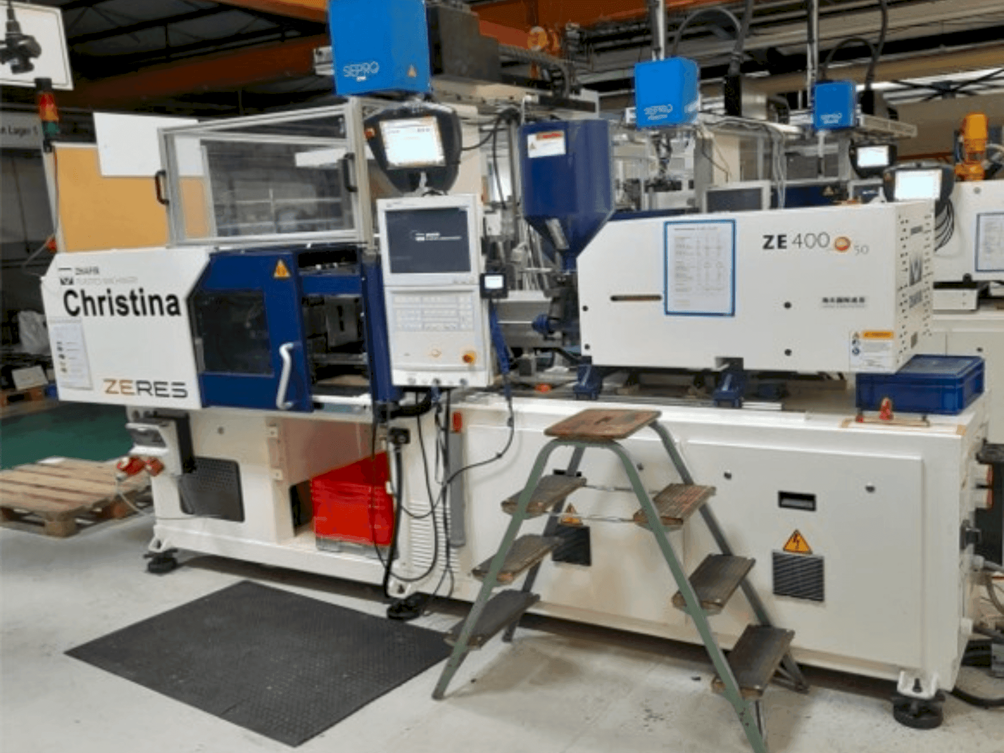 Vista frontal de la máquina HAITIAN ZHAFIR Zeres ZE400