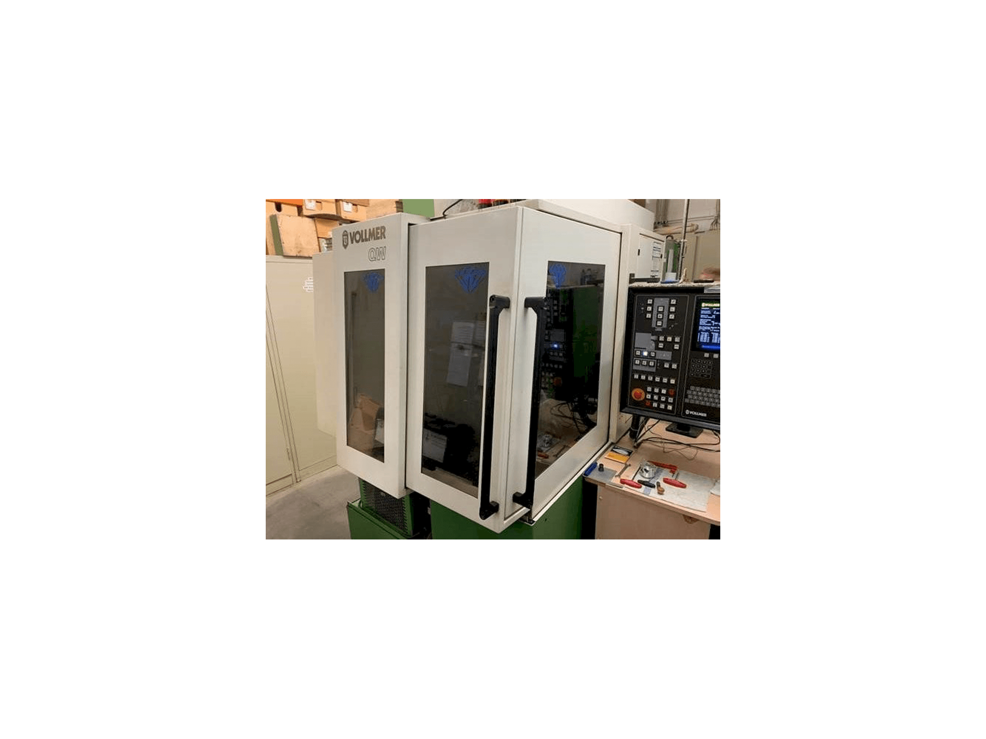 Vista frontal de la máquina VOLLMER QW72 P