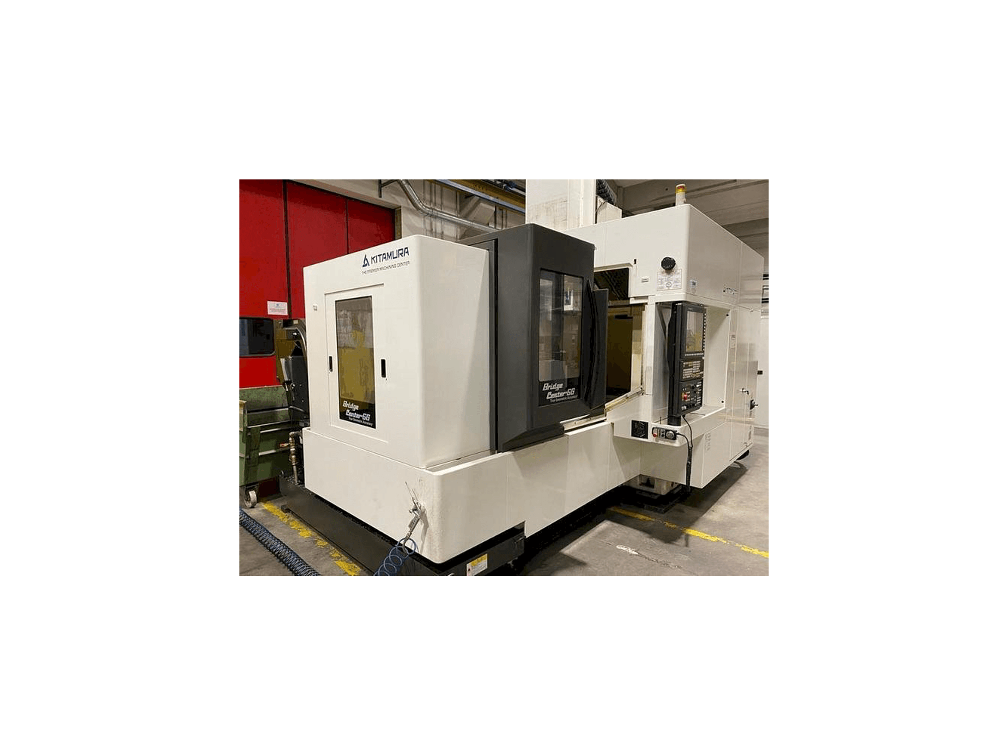 Vista frontal de la máquina Kitamura Bridge 6G