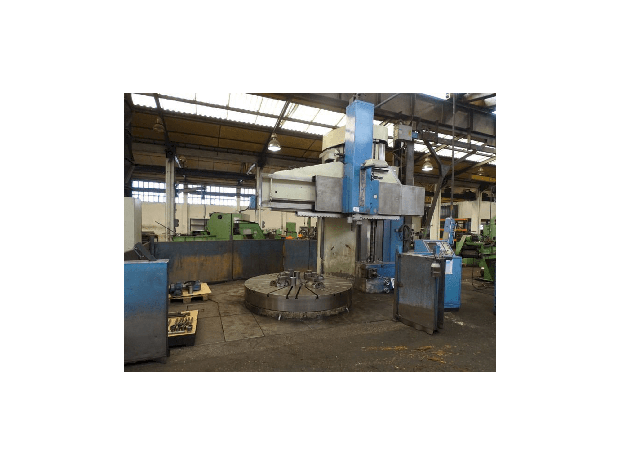 Vista frontal de la máquina Berthiez BM 225