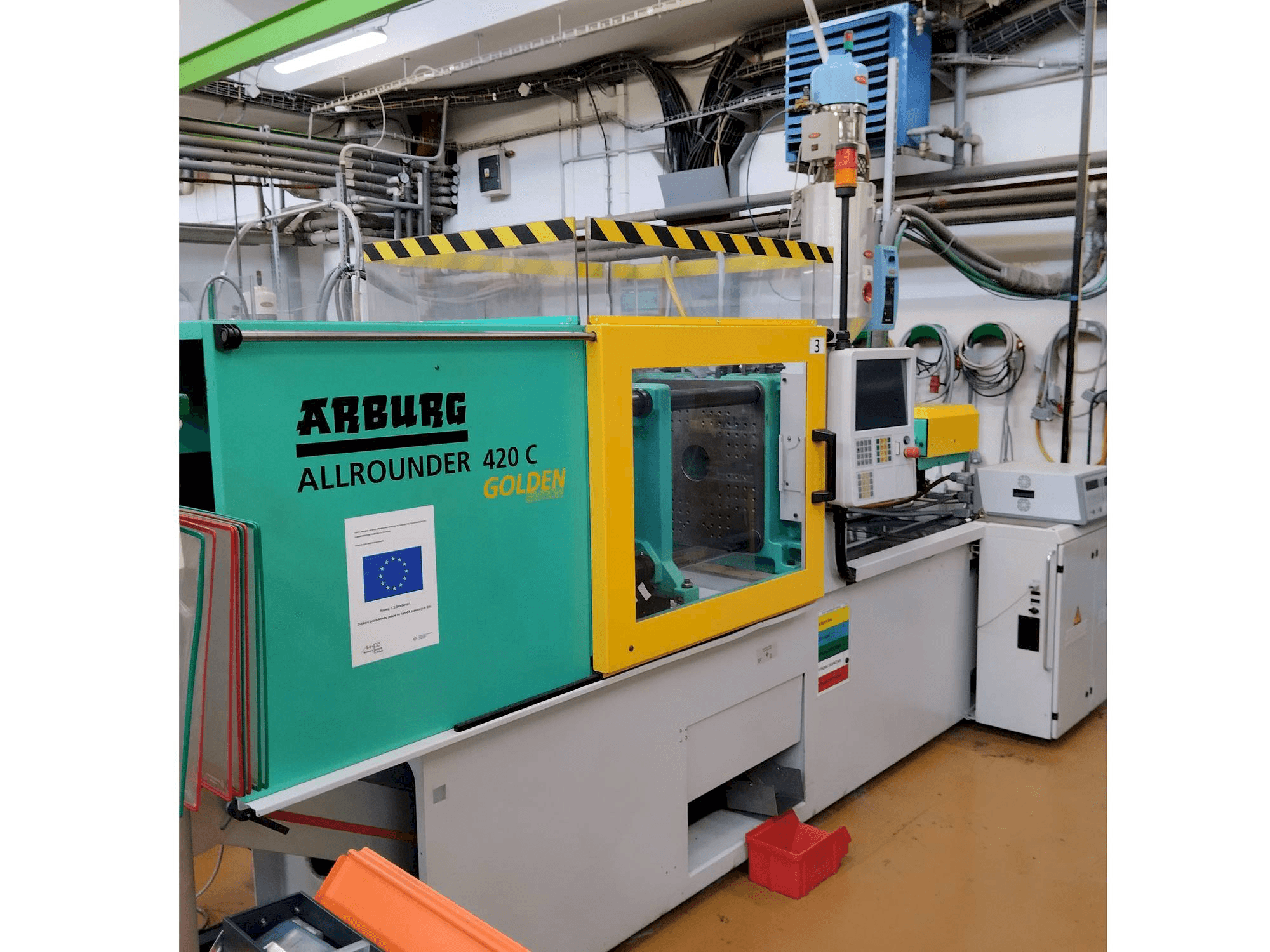 Vista frontal de la máquina Arburg 420C 1000-290
