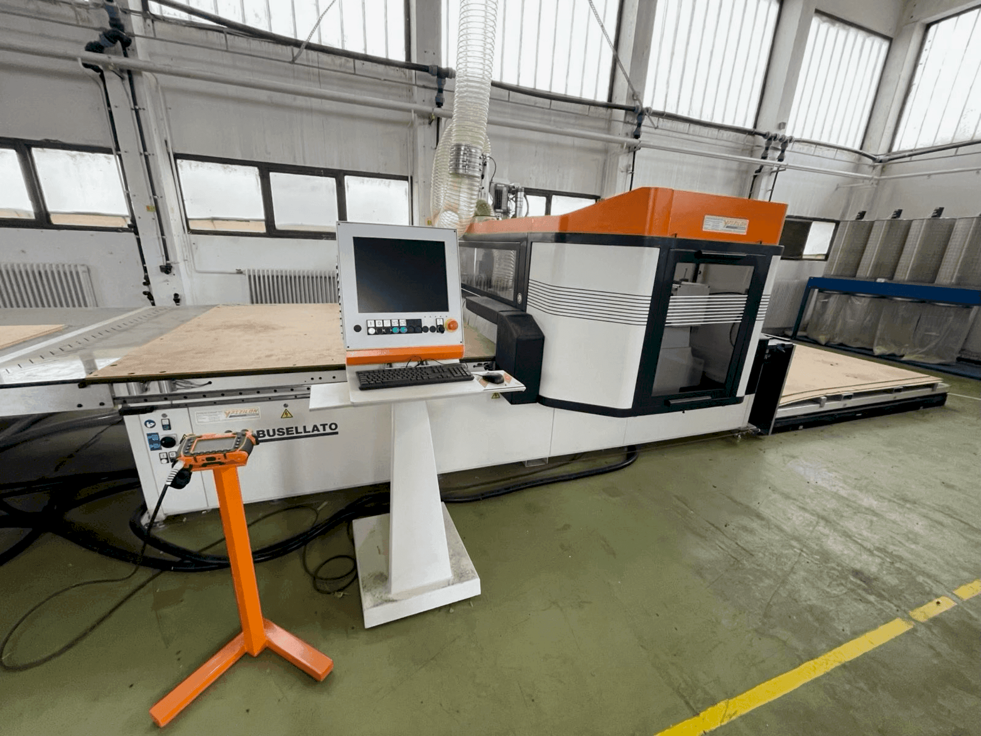 Vista lateral der BUSELLATO Easy Jet 7.10 D AH/119579 Maschine