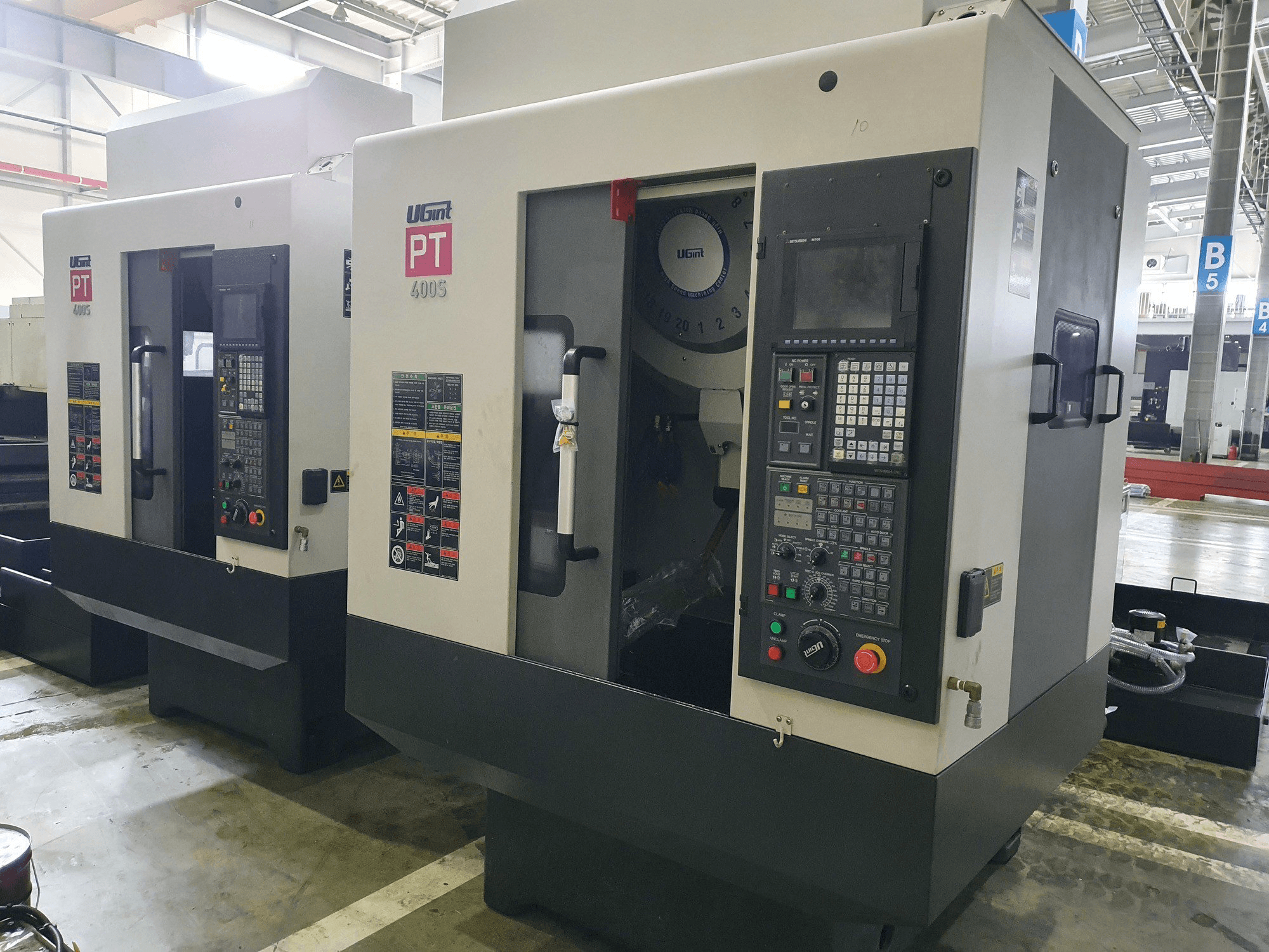 Vista frontal de la máquina UGINT PT400S
