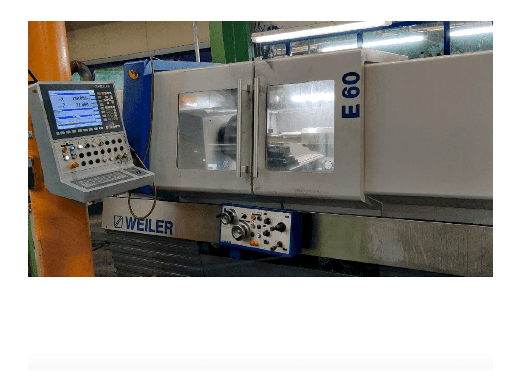 Vista frontal de la máquina Weiler E60