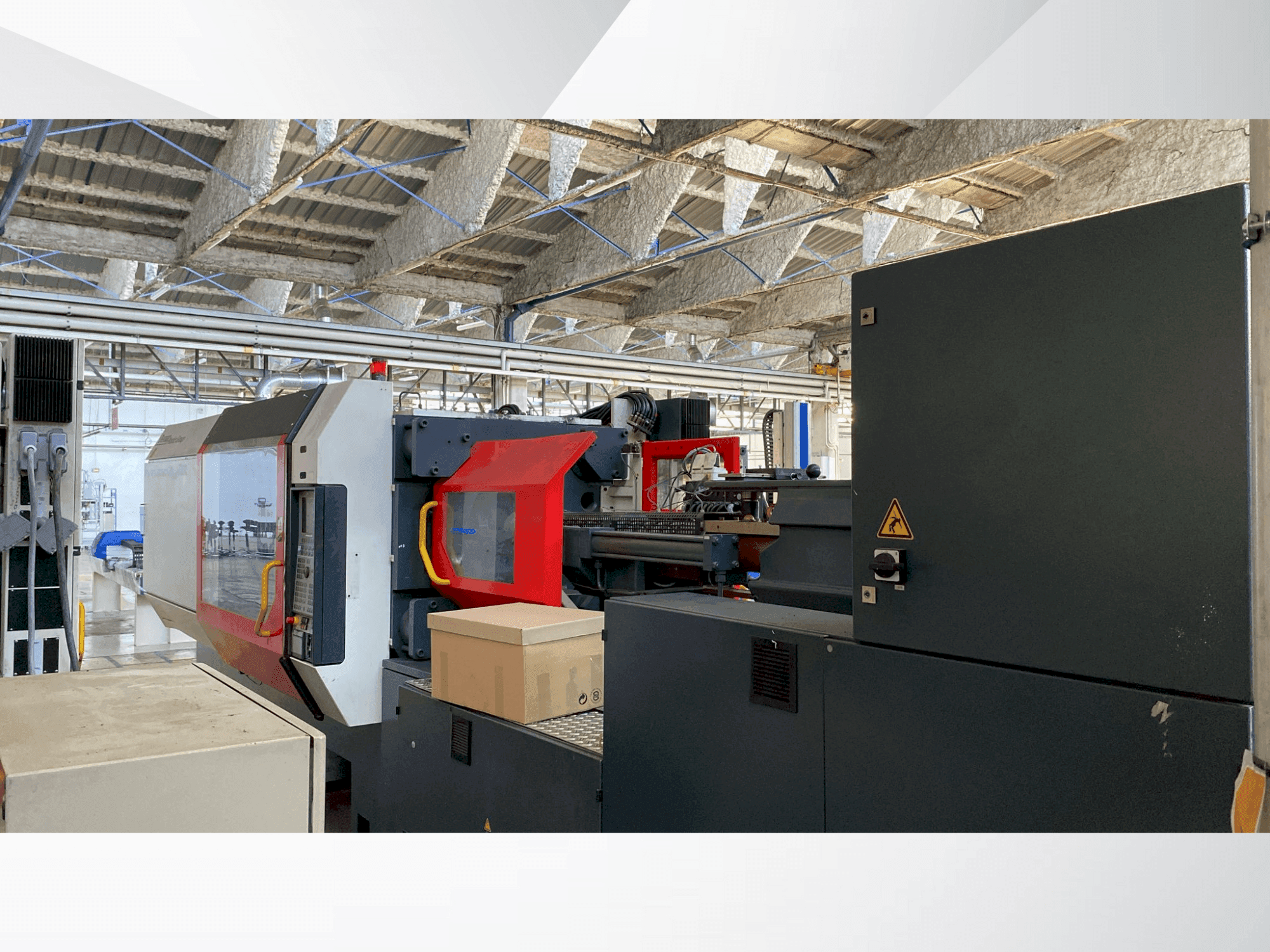 Vista frontal de la máquina DEMAG Ergotech System 420-1450